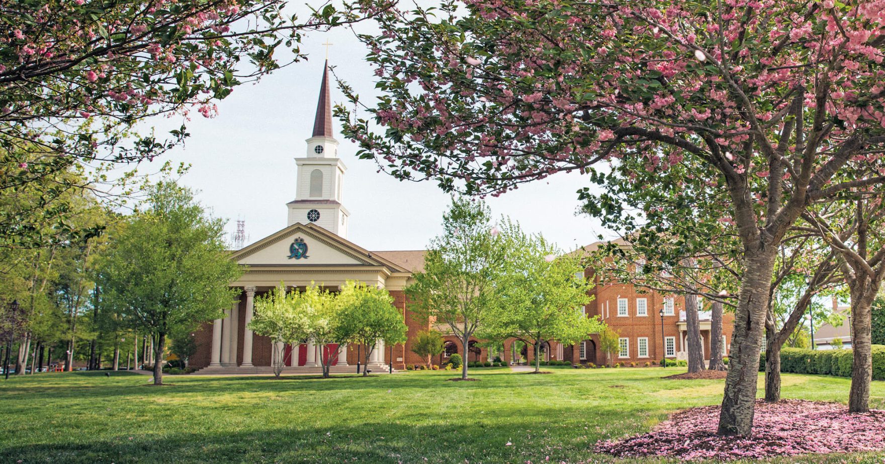 The chapel and Divinity building of Regent University, ranked number 1 for online bachelor's programs in Virginia for the 11th year in a row.