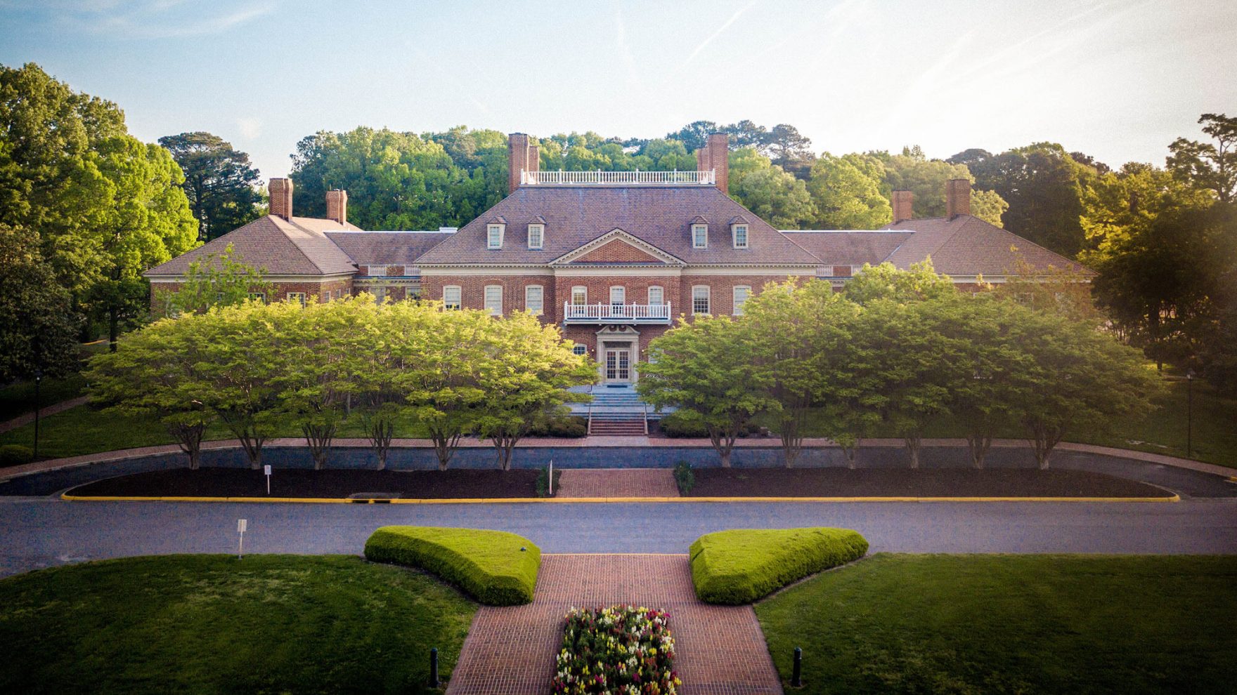 Brick building in the the summer time at Regent University in Virginia Beach.